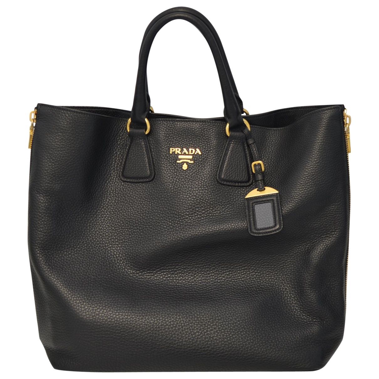 Prada Handbags: Where Modern Elegance Meets Timeless Sophistication